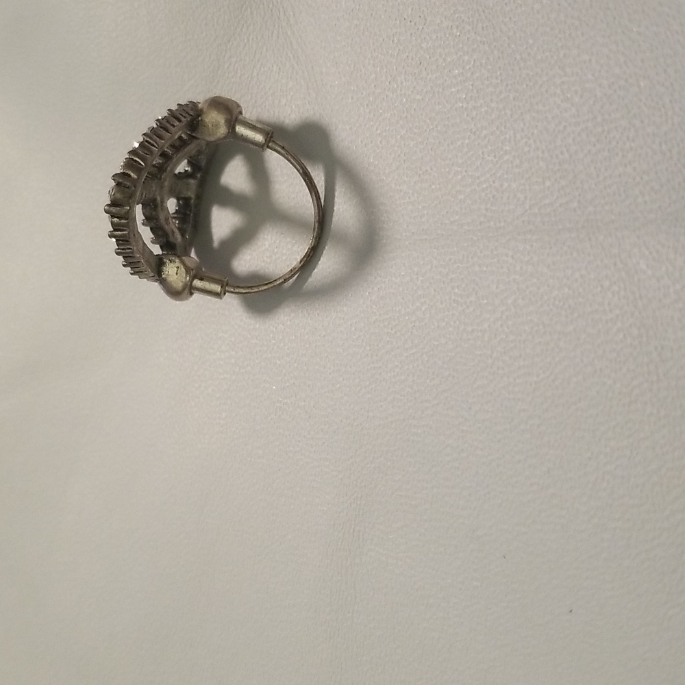 Women's Lucky Brand Ring; Silver with Rhinestones; Size 8 - Picture 3 of 8